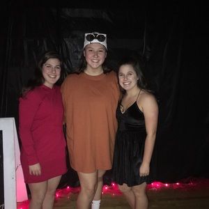 Meet your Posher, Maya